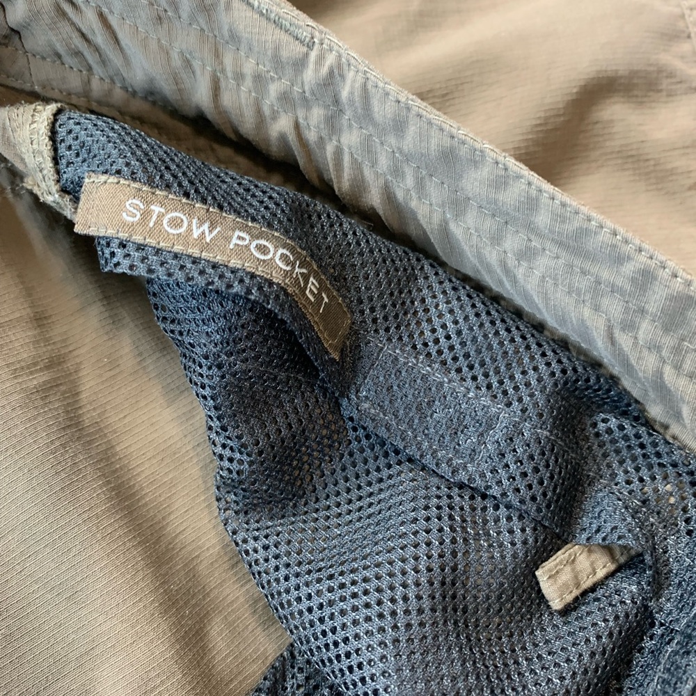 North Face Hiking Pantssize 4 roll up style GUC - Picture 7 of 12